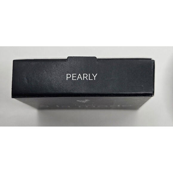 Younique Touch A La Mode Powder Luminizer Pearly .14 oz New - Picture 5 of 7